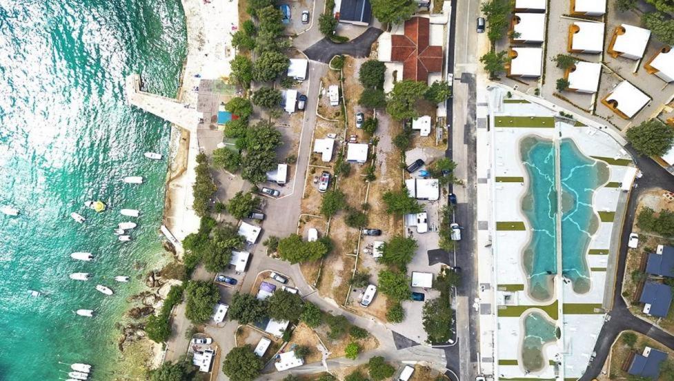 Memita Mobile Homes, Selce Exterior photo